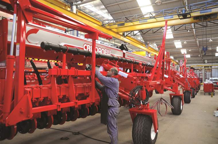 Revista PRODUCCION: Crucianelli inaugura la ampliaci&oacute;n de su planta