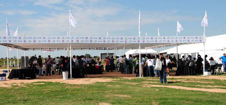 Revista PRODUCCION: jornada a campo del IPCVA en quimil&iacute;, santiagodel estero